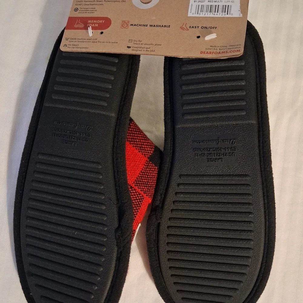 Dearfoams Red and Black Buffalo Plaid Mens Slippers